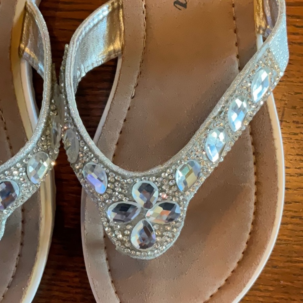 Blingy Rhinestone Sandala - Picture 2 of 5